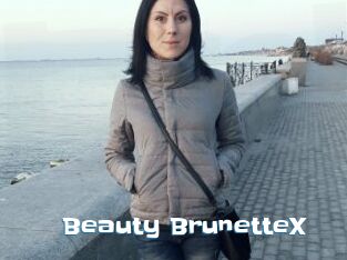Beauty_BrunetteX