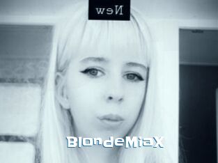 BlondeMiaX