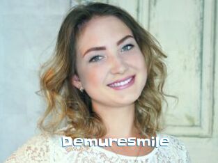Demuresmile