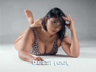 Dessi_feet