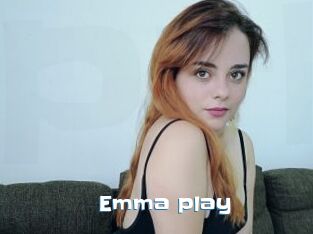 Emma_play