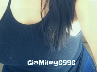 GiaMiley6996