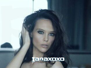 Ianaxoxo