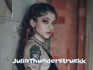 JuliaThunderstruckk