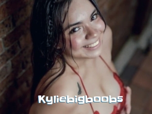 Kyliebigboobs