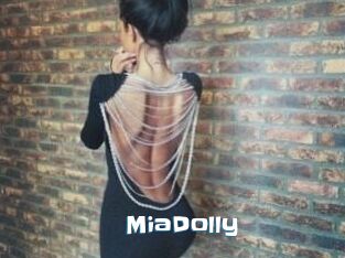 Mia_Dolly