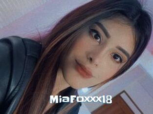 MiaFoxxx18
