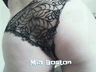 Mia_Boston