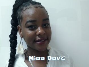Miaa_Davis