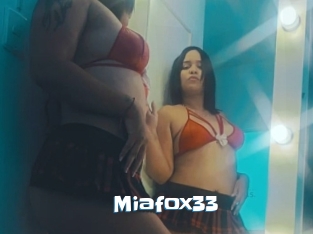 Miafox33