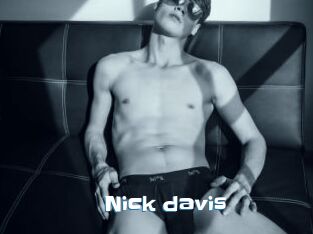 Nick_davis