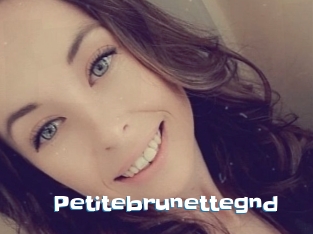Petitebrunettegnd