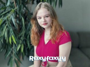 Roxyfoxyy