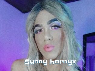 Sunny_hornyx