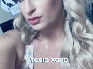 Tesla_xoxo
